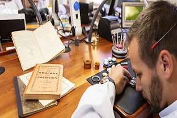 佛山劳力士手表去哪怎么售后维修